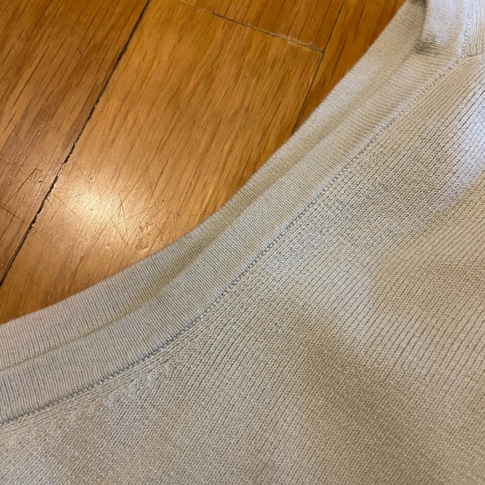 Banana Republic sleeveless turtleneck tank - Picture 5 of 5